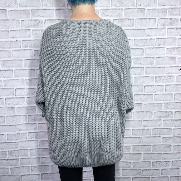 |•MOON & MADISON•| Oversized Grey Cardigan Size Small - Picture 6 of 8